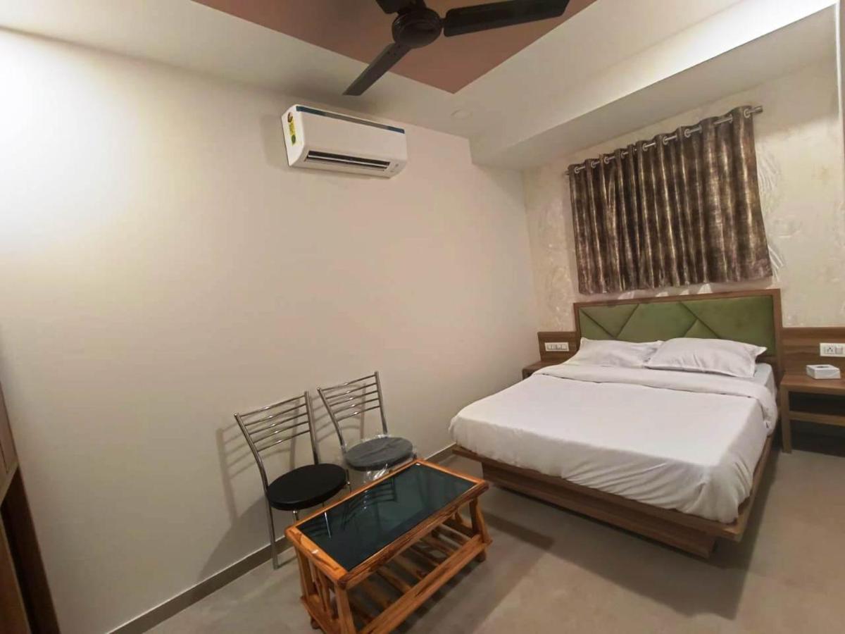 Sai Sagar Lodging & Boarding Ulhāsnagar Екстериор снимка