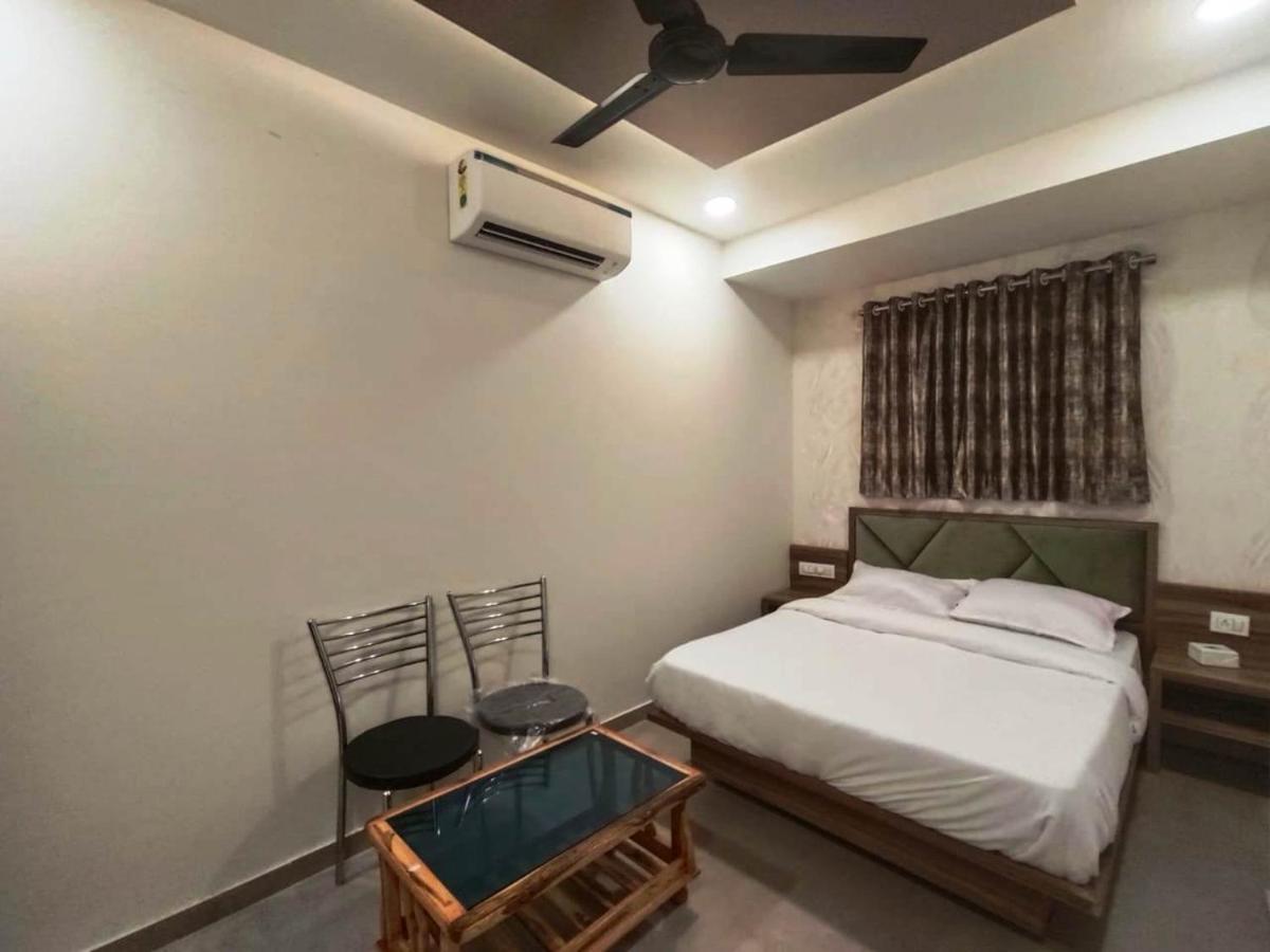 Sai Sagar Lodging & Boarding Ulhāsnagar Екстериор снимка