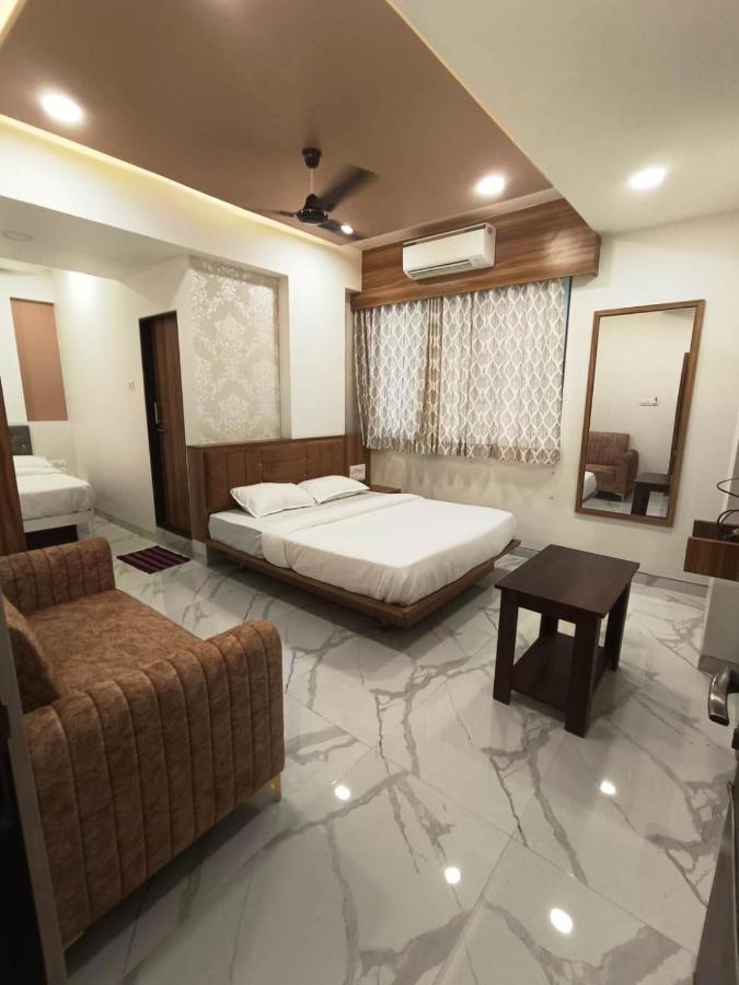 Sai Sagar Lodging & Boarding Ulhāsnagar Екстериор снимка