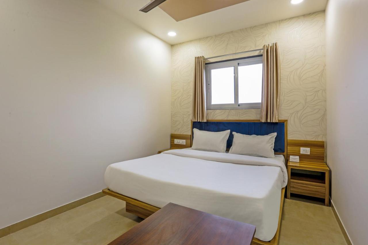 Sai Sagar Lodging & Boarding Ulhāsnagar Екстериор снимка